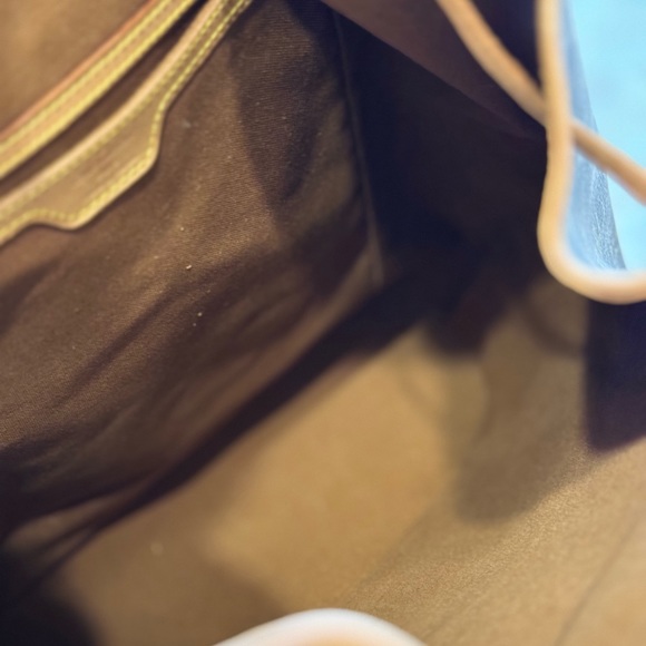 SOLD 💯 % LV Montsouris GM Backpack PRICE DROP!! ✳️ - Picture 7 of 9